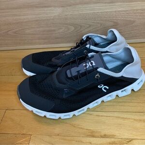 On Cloud 5 Coast Men's Black Sneakers - Size 11.5